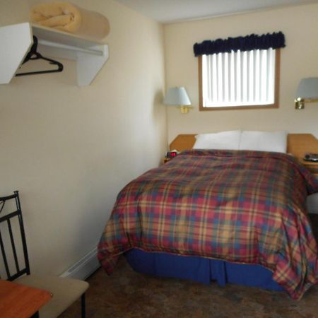 Blue River Motel Екстер'єр фото