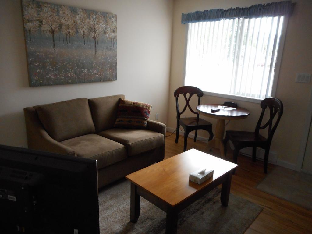 Blue River Motel Екстер'єр фото