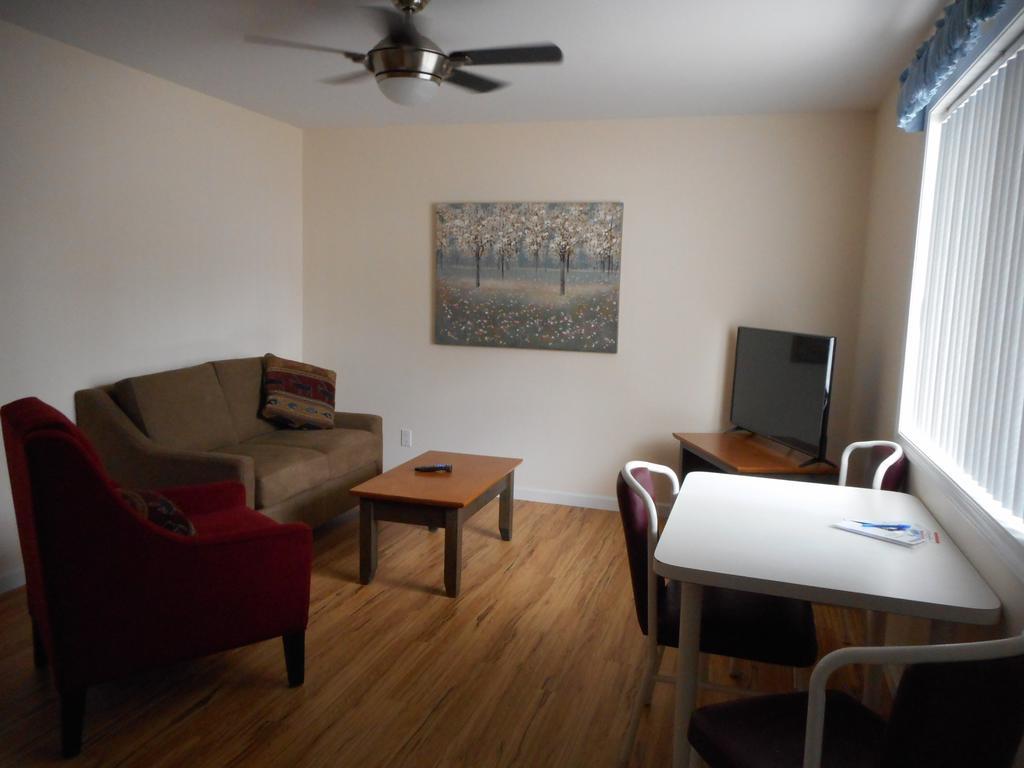 Blue River Motel Екстер'єр фото